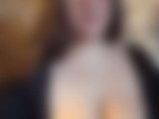 Honestlyfux's Live Sex Cam Show