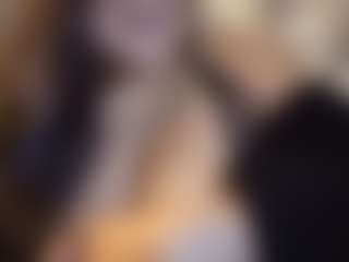 Honestlyfux's Live Sex Cam Show