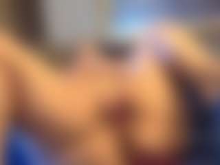 Honestlyfux's Live Sex Cam Show
