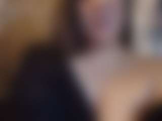 Honestlyfux's Live Sex Cam Show
