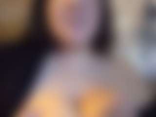 Honestlyfux's Live Sex Cam Show