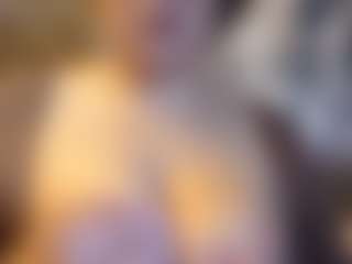 Honestlyfux's Live Sex Cam Show