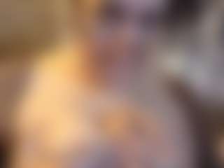 Honestlyfux's Live Sex Cam Show