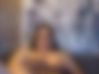 Honestlyfux's Live Sex Cam Show