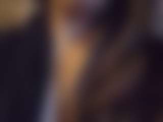 Live cam show with Honestlyfux - Amateur Brown Hair on Camsoda