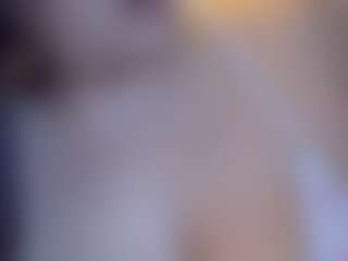 Live cam show with Honestlyfux - Amateur Brown Hair on Camsoda
