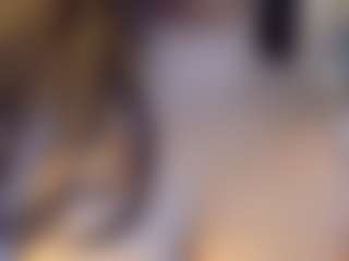 Honestlyfux's Live Sex Cam Show