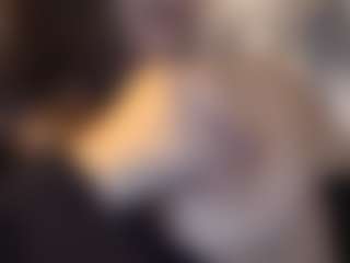Honestlyfux's Live Sex Cam Show