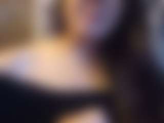 Honestlyfux's Live Sex Cam Show