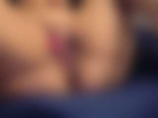 Honestlyfux's Live Sex Cam Show