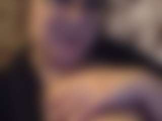 Honestlyfux's Live Sex Cam Show