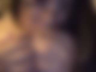 Honestlyfux's Live Sex Cam Show