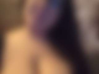 Live cam show with Honestlyfux - Spank Brown Hair on Dare Cams