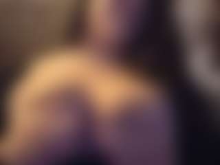 Honestlyfux's Live Sex Cam Show