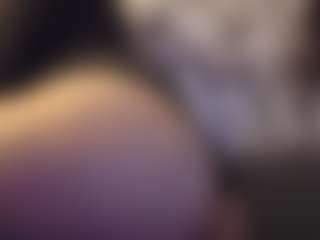 Honestlyfux's Live Sex Cam Show
