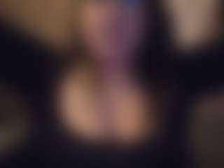 Honestlyfux's Live Sex Cam Show