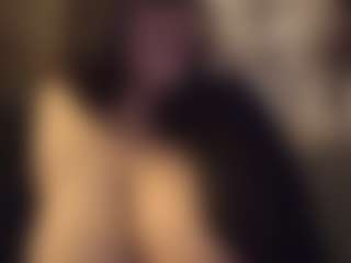Honestlyfux's Live Sex Cam Show