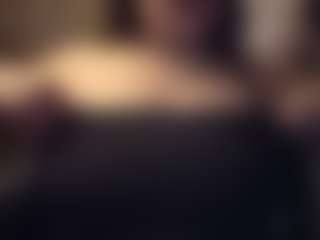 Honestlyfux's Live Sex Cam Show