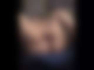 Honestlyfux's Live Sex Cam Show