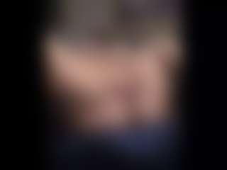 Honestlyfux's Live Sex Cam Show