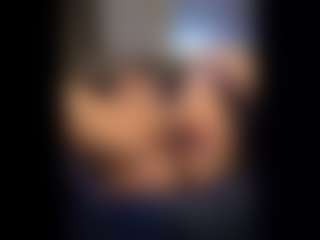Honestlyfux's Live Sex Cam Show