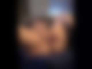 Honestlyfux's Live Sex Cam Show