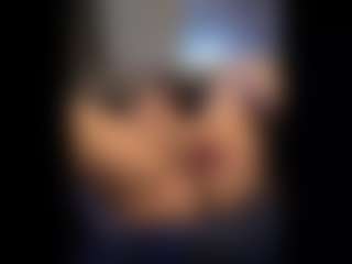 Honestlyfux's Live Sex Cam Show