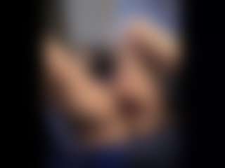 Honestlyfux's Live Sex Cam Show