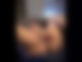Honestlyfux's Live Sex Cam Show