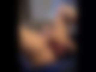 Honestlyfux's Live Sex Cam Show