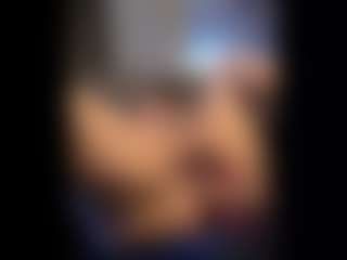 Honestlyfux's Live Sex Cam Show