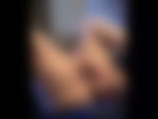 Honestlyfux's Live Sex Cam Show