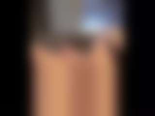 Honestlyfux's Live Sex Cam Show