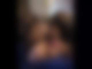 Honestlyfux's Live Sex Cam Show