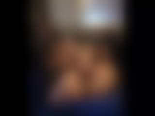 Honestlyfux's Live Sex Cam Show