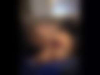 Honestlyfux's Live Sex Cam Show