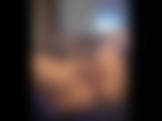 Honestlyfux's Live Sex Cam Show