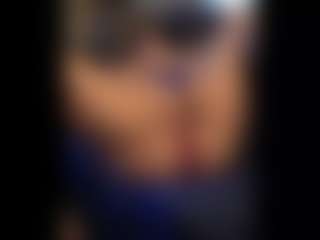 Honestlyfux's Live Sex Cam Show