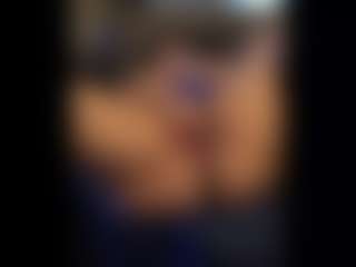 Honestlyfux's Live Sex Cam Show