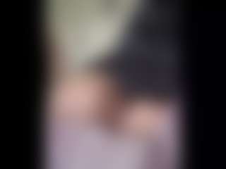 Honestlyfux's Live Sex Cam Show