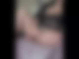 Honestlyfux's Live Sex Cam Show
