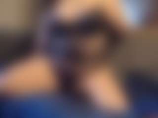 Honestlyfux's Live Sex Cam Show