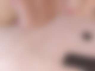 Live cam show with Emily - Ejaculation on sexylive.show