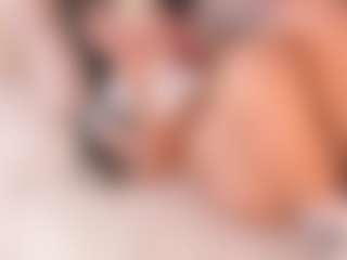 Live cam show with Emily - Bbc on CamClone
