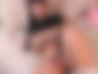 Live cam show with Emily - White on Camsoda | colombia