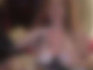 Live cam show with JanieDarling - Squirt on AdultVida.com