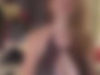 Live cam show with JanieDarling - Dildo Or Vibrator MILF on Free Soda