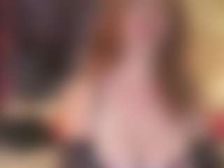 Live cam show with JanieDarling - Deepthroat on Camsoda