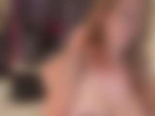 Live cam show with JanieDarling - Blowjob on galaxygirlnitro.com