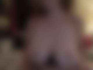 Live cam show with JanieDarling - Shaved Pussy MILF on xblisslive.com